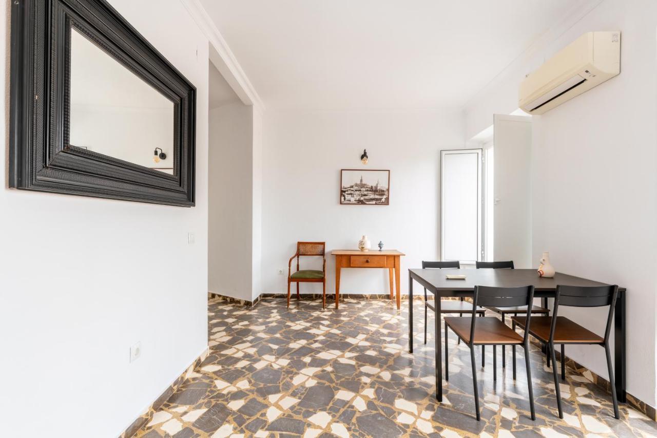 Aoa Conde De Ibarra Apartment Sevilla Exteriör bild